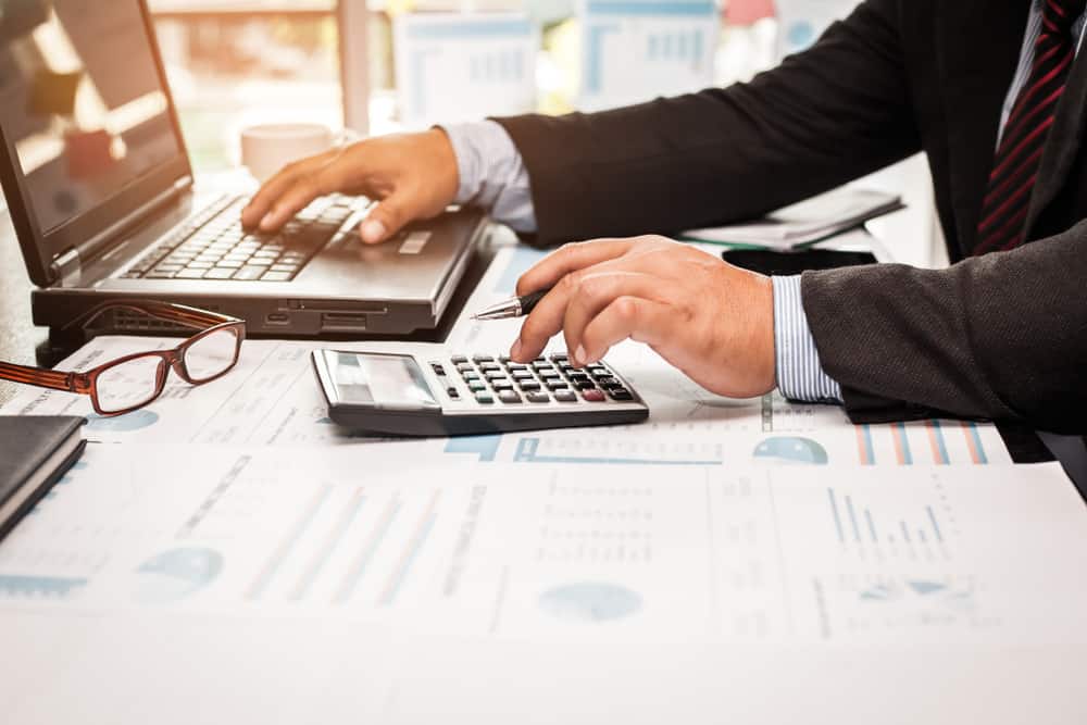 زمان دریافت بیمه بیکاری و نکات مربوط به آن