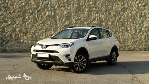 نمای بیرونی تویوتا راو4