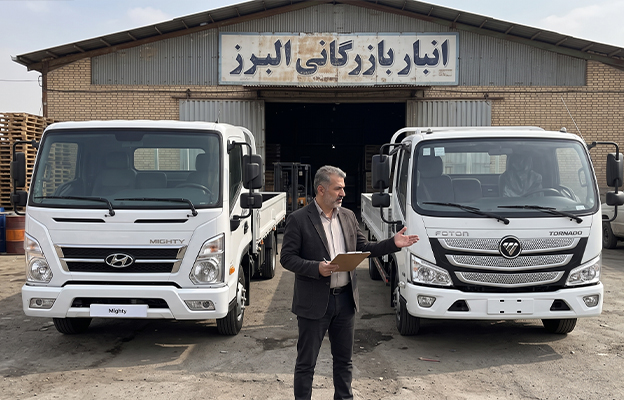 کامیونت هیوندای و فوتون در مسیر بین‌شهری