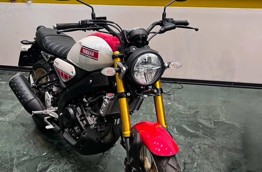 کیفیت زین xsr 155